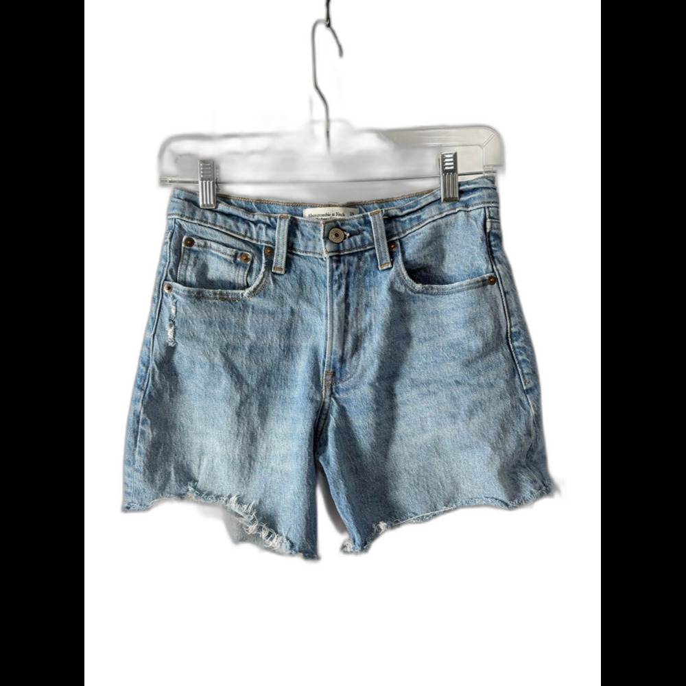 Abercrombie & Fitch Baggy Mid-Rise Short size 24